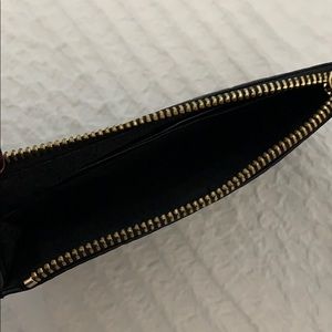 Michael Kors Bags - Leather Michael Kors Wristlet Michael Kors Bags - Leather Michael Kors Wristlet
